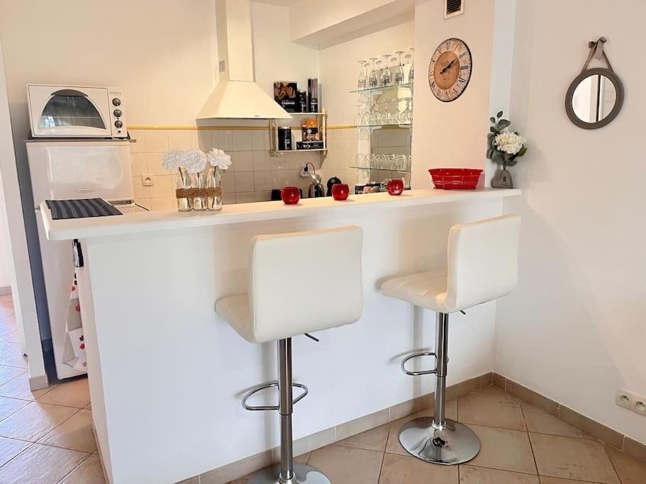Joli Studio Tout Confort Proche Toutes Commodites Dans Residence Calme เอลเลอรูซ ภายนอก รูปภาพ